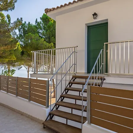 Vera - Brand New Seafront Villa! 别墅 阿里克斯